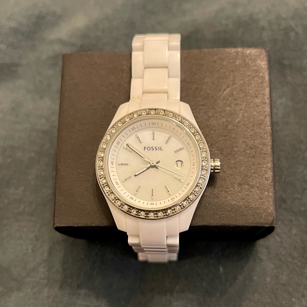 Fossil Watch - Picture 1 of 5